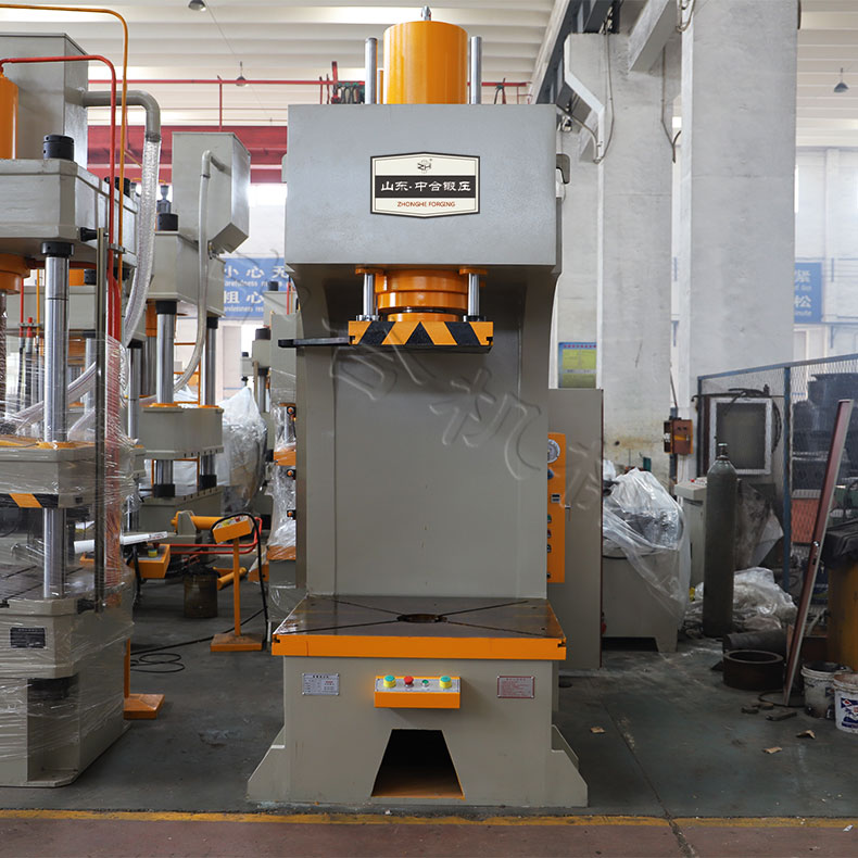 200噸單臂液壓機(圖2) 200噸單臂液壓機(圖2)