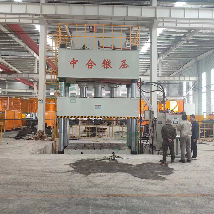 1000噸汽車配件拉伸成型液壓機(jī).jpg 1000噸汽車配件拉伸成型液壓機(jī).jpg