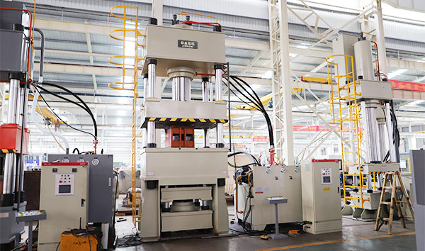 專注薄板拉伸成型液壓機,中合鍛壓按需定制行業專用液壓機