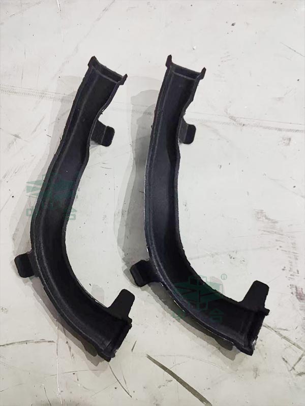 汽車風(fēng)管保護罩.jpg 汽車風(fēng)管保護罩.jpg