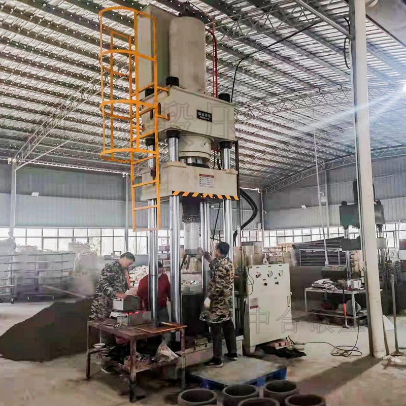 粘土坩堝成型設備_耐火材料成型液壓機(圖2) 粘土坩堝成型設備_耐火材料成型液壓機(圖2)