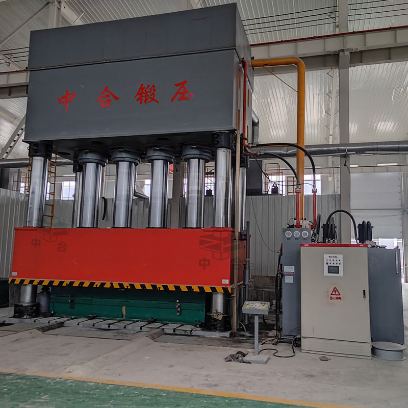 汽車覆蓋件成型設(shè)備_2500噸四柱液壓機(jī)(圖1) 汽車覆蓋件成型設(shè)備_2500噸四柱液壓機(jī)(圖1)